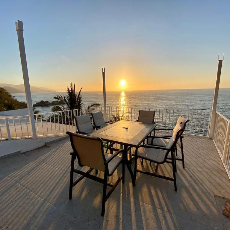 Del Mar PV Condo 4 Oceanfront 1BR, Huge Terrace - Apartamento - 30