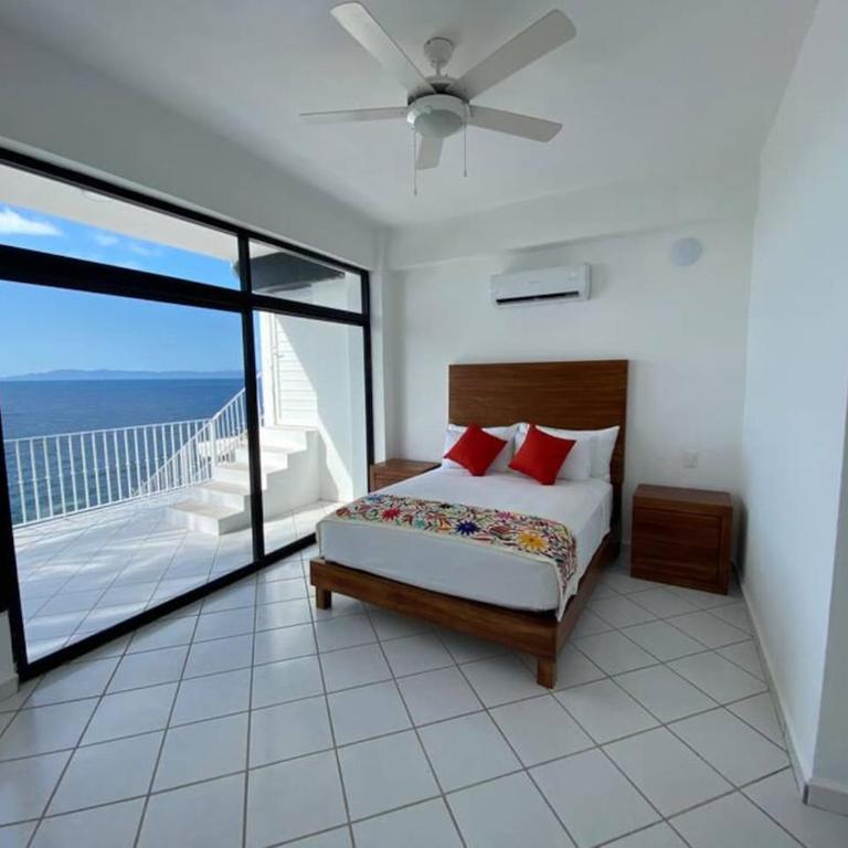 Del Mar PV Condo 4 Oceanfront 1BR, Huge Terrace - Apartamento - 34