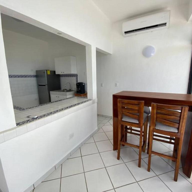 Del Mar PV Condo 4 Oceanfront 1BR, Huge Terrace - Apartamento - 35