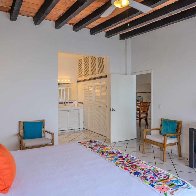 Del Mar PV Condo 2 Oceanfront 2BR, Pool & Slide - Apartamento - 11