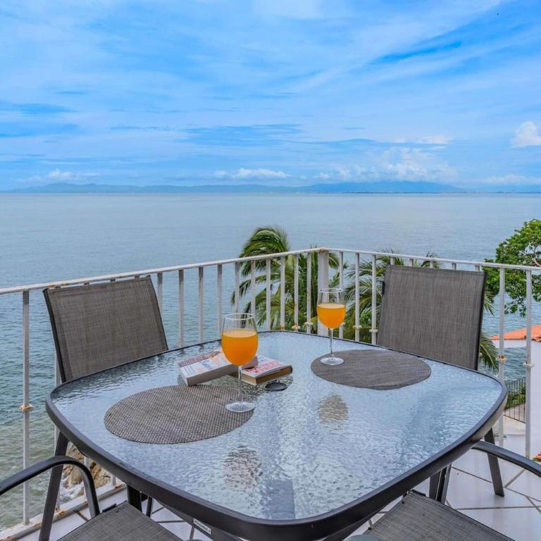 Del Mar PV Condo 2 Oceanfront 2BR, Pool & Slide - Apartamento - 6
