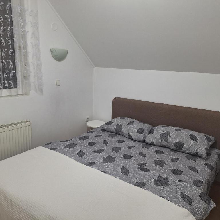Privatni Smeštaj Tešević - Apartment mit Terrasse - 14