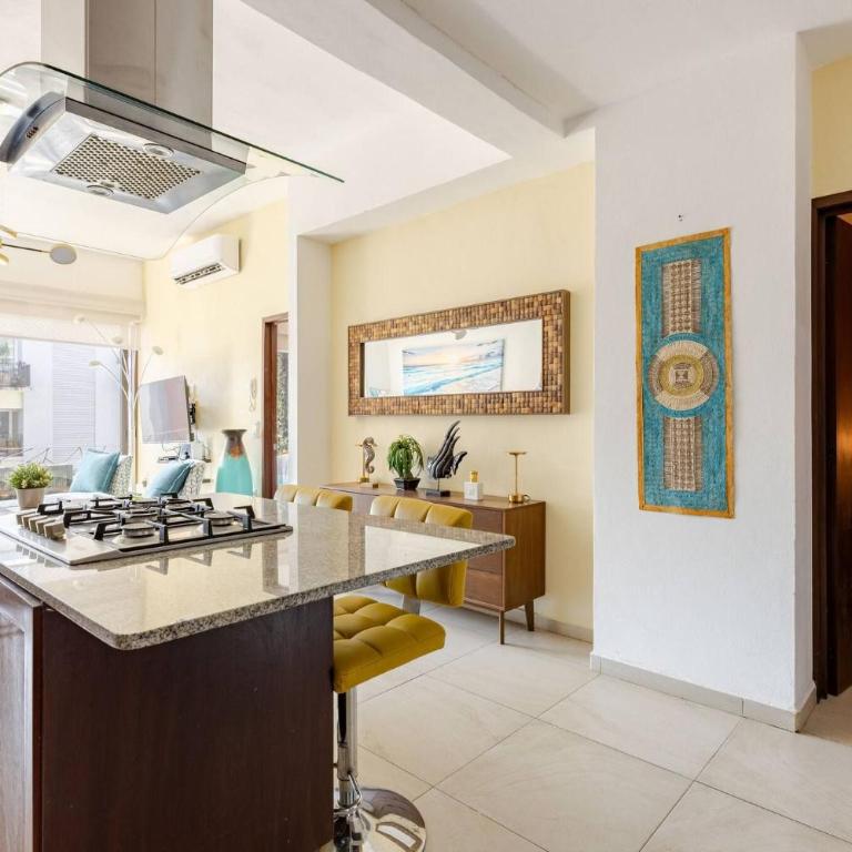 Beach Chic Condo in Hotel Zone - 700m to beach - Casa - 13