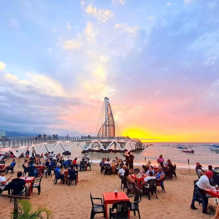 Beach Chic Condo in Hotel Zone - 700m to beach - Casa - 38