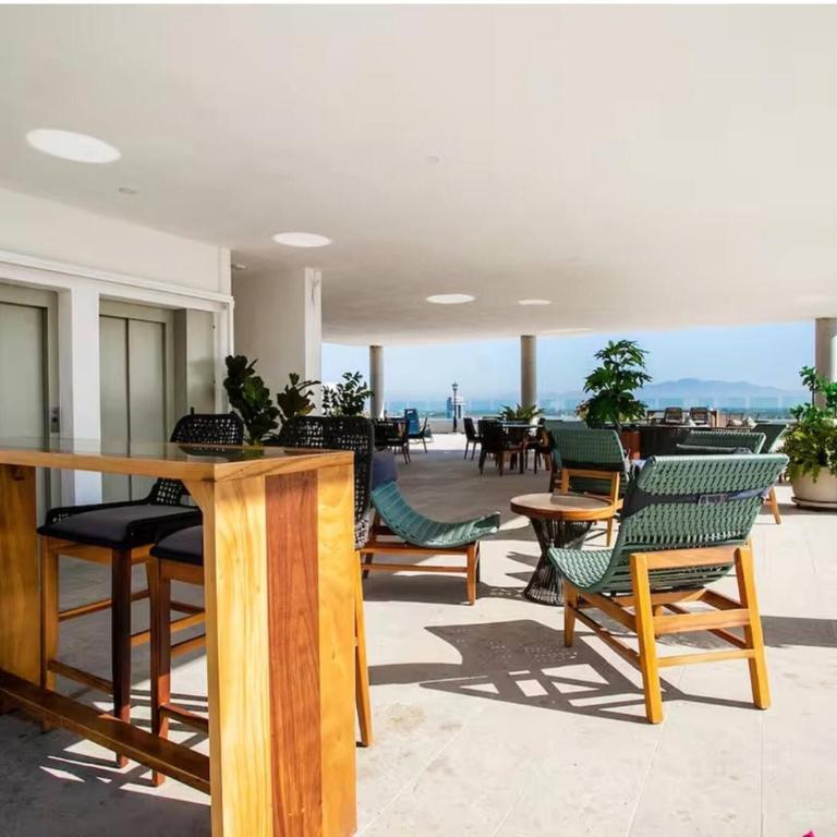Beach Chic Condo in Hotel Zone - 700m to beach - Casa - 51