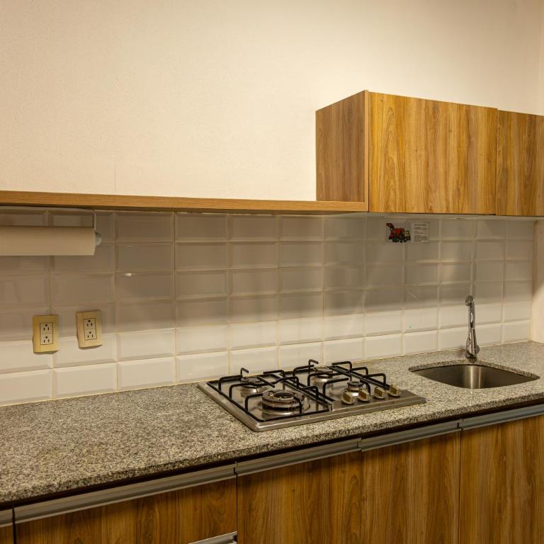 Departamentos en barrio tradicional cercanos a la playa - Two-Room Apartment - 57