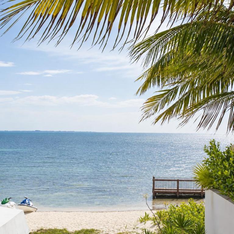 Casa Playa en Zona Hotelera de Cancún - Studio Apartment with Sea View - 21