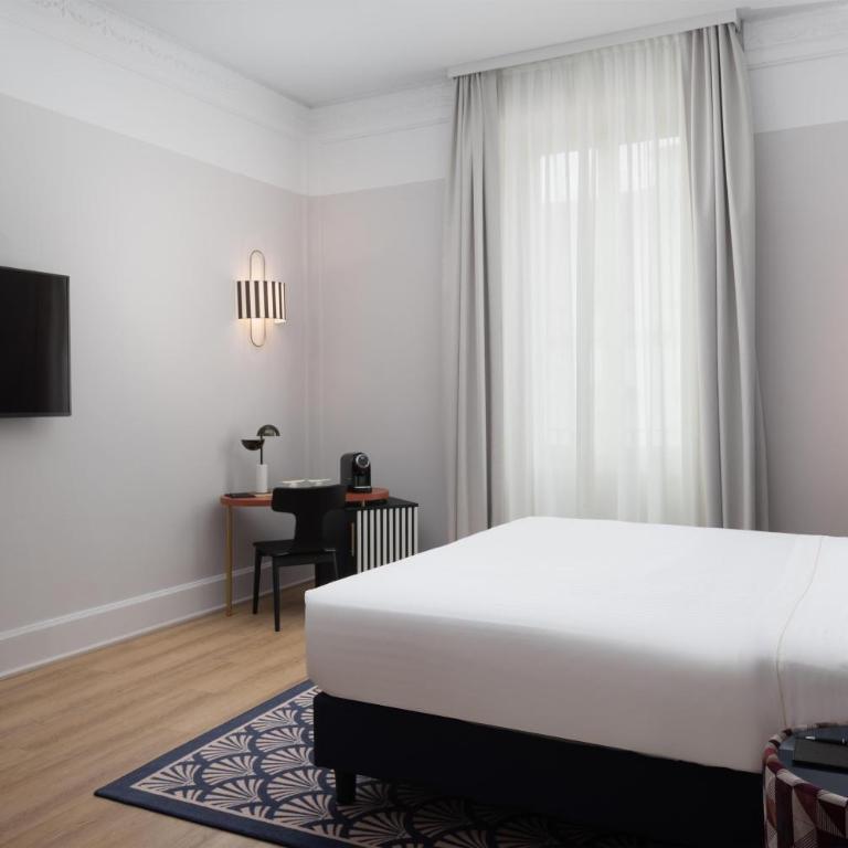 Anglo American Hotel Florence, Curio Collection By Hilton - Junior Suite - 6