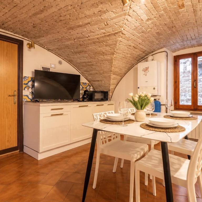 Viola - Historic Brick Vaults in Artists District - Appartamento con 2 Camere da Letto - 8