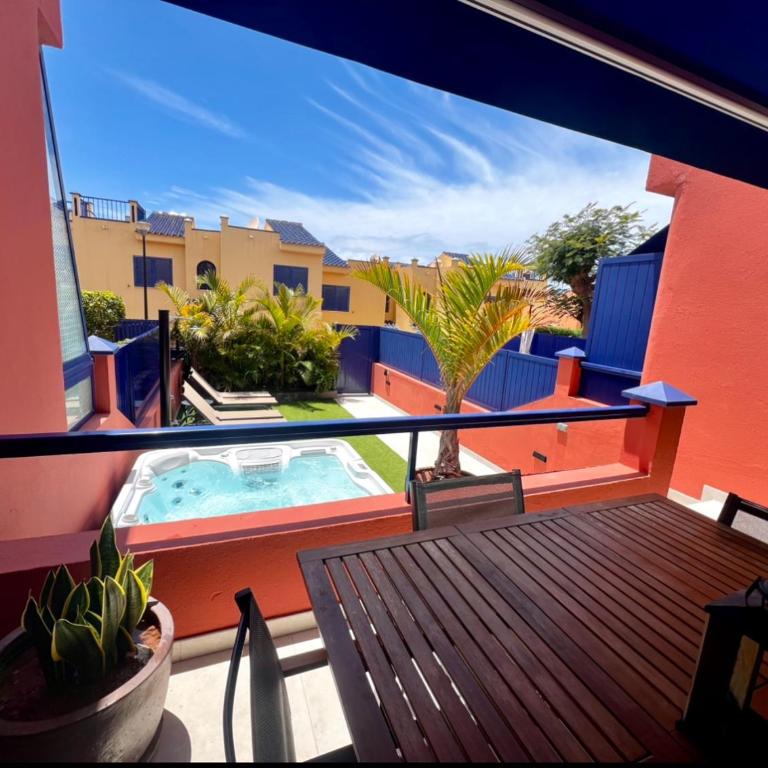 Holiday home in meloneras with sea views, golf and private jacuzzi - Ferienhaus mit 3 Schlafzimmern - 8