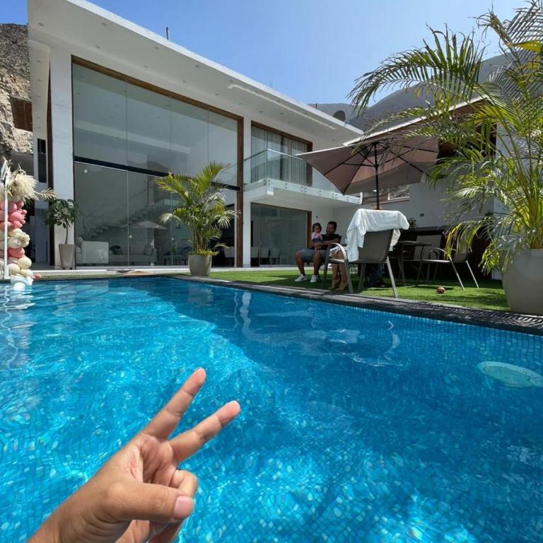 La Planicie Modern home with pool and barbecue area - One-Bedroom House - 1