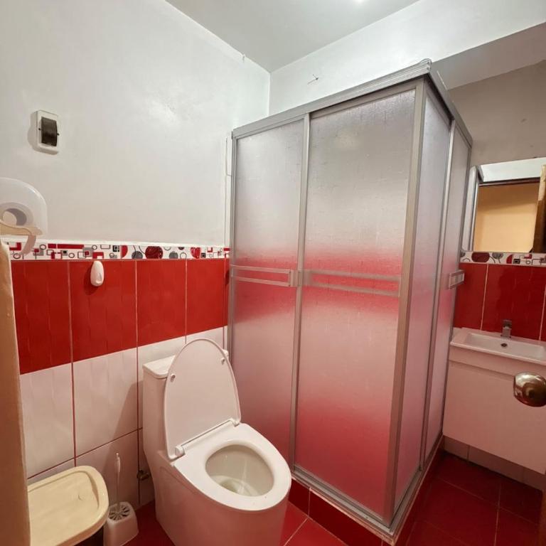 Desmont - One-Bedroom Apartment - 6