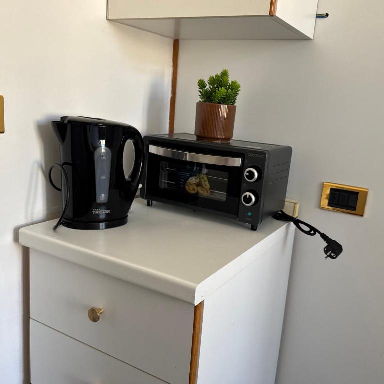 Dreams in Rome Manzoni Apartment Near Colosseum - Appartamento con 2 Camere da Letto - 17