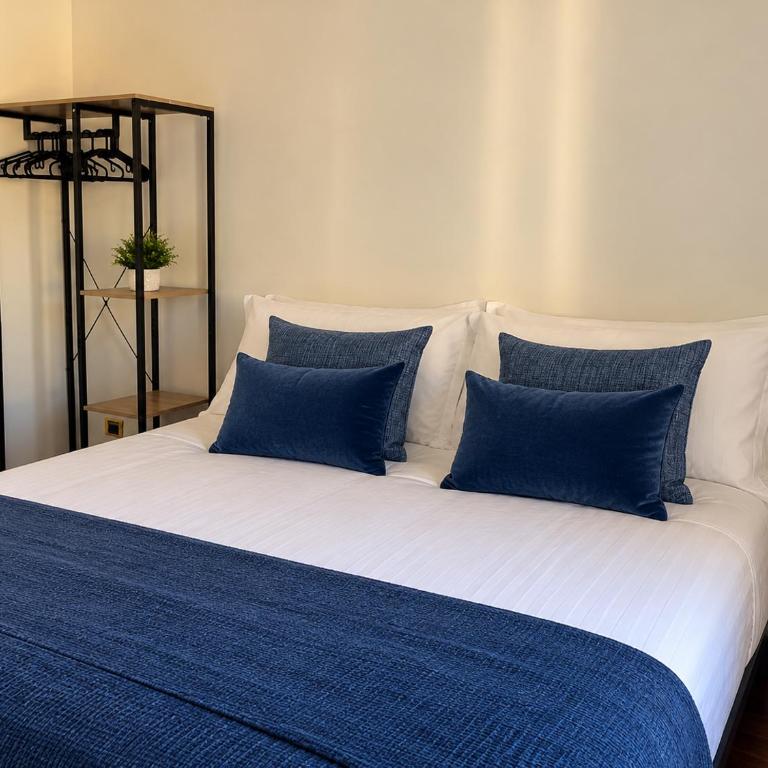 Dreams in Rome Manzoni Apartment Near Colosseum - Appartamento con 2 Camere da Letto - 13