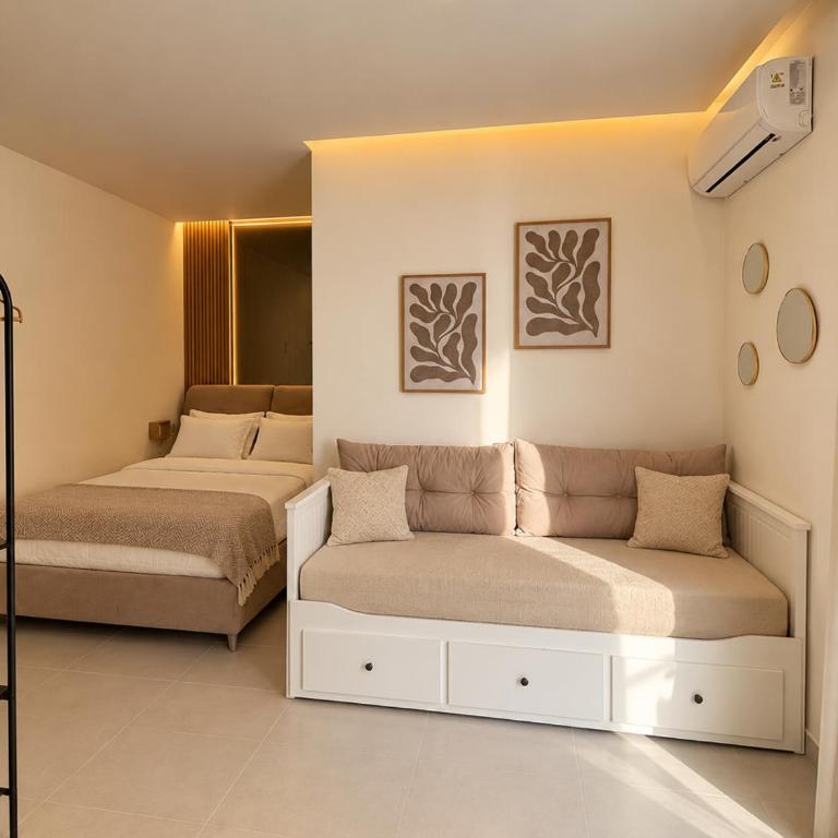BOTTIGLIERI GIORDANO SUiTE CENTER - Camera Matrimoniale Deluxe con Balcone e Vista Mare - 9