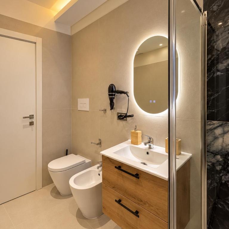 BOTTIGLIERI GIORDANO SUiTE CENTER - Junior Suite con Vista Mare - 2