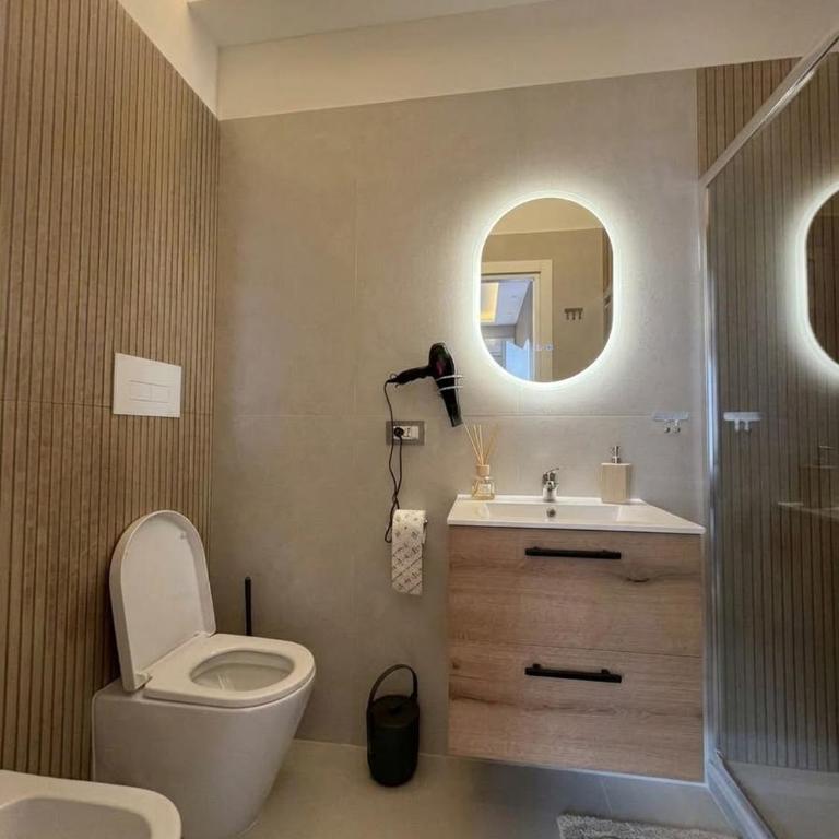BOTTIGLIERI GIORDANO SUiTE CENTER - Camera Familiare con Vista Mare - 7