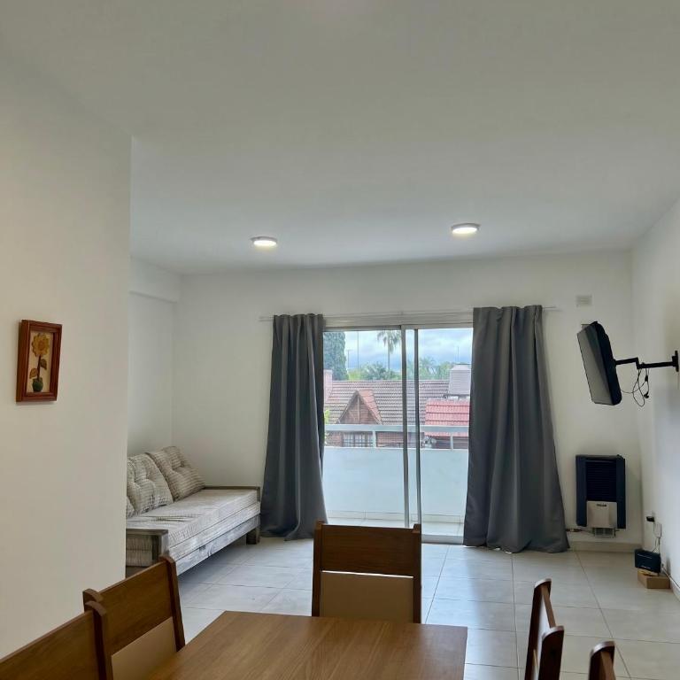 Departamento a 3 cuadras del Estadio Único de La Plata - One-Bedroom Apartment - 2