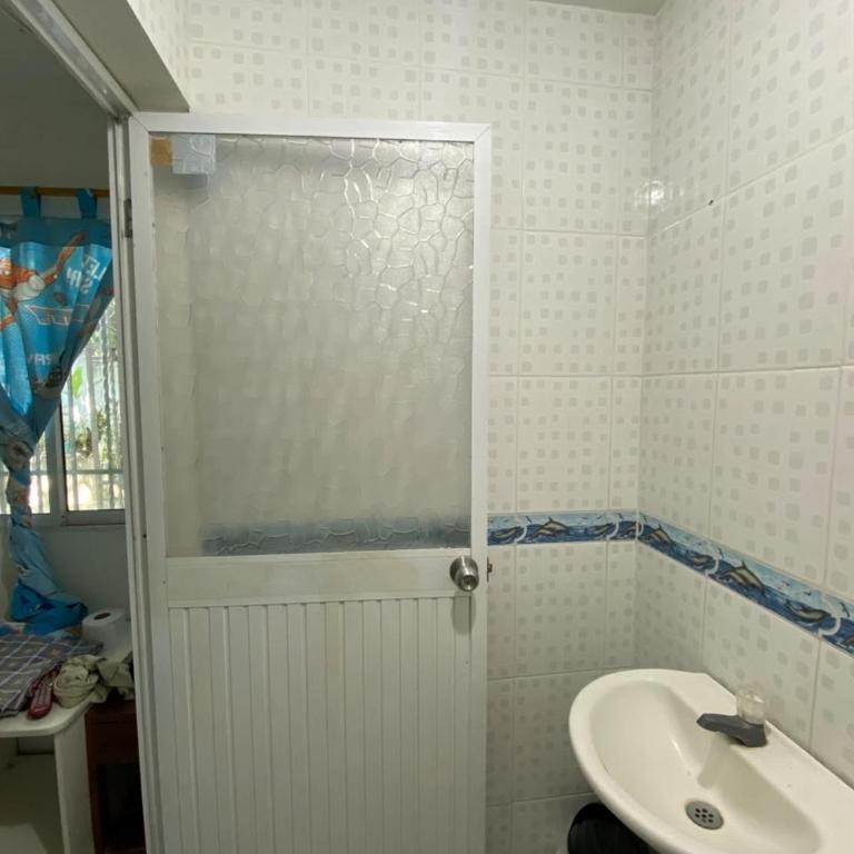 Casa Delis Hostal Santa Marta - Double Room with Private Bathroom - 3