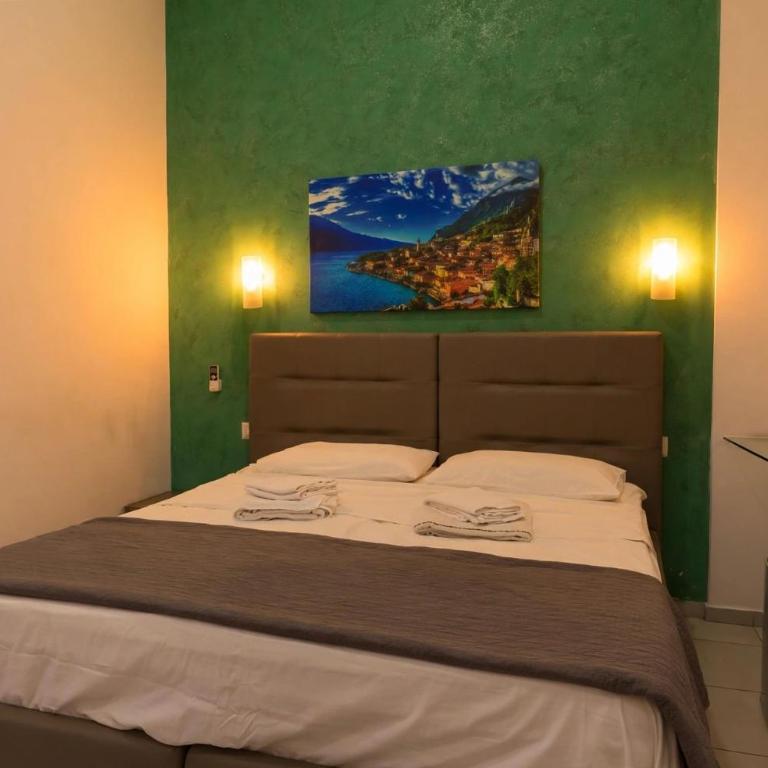 MergellinaResort - Twin Room - 4