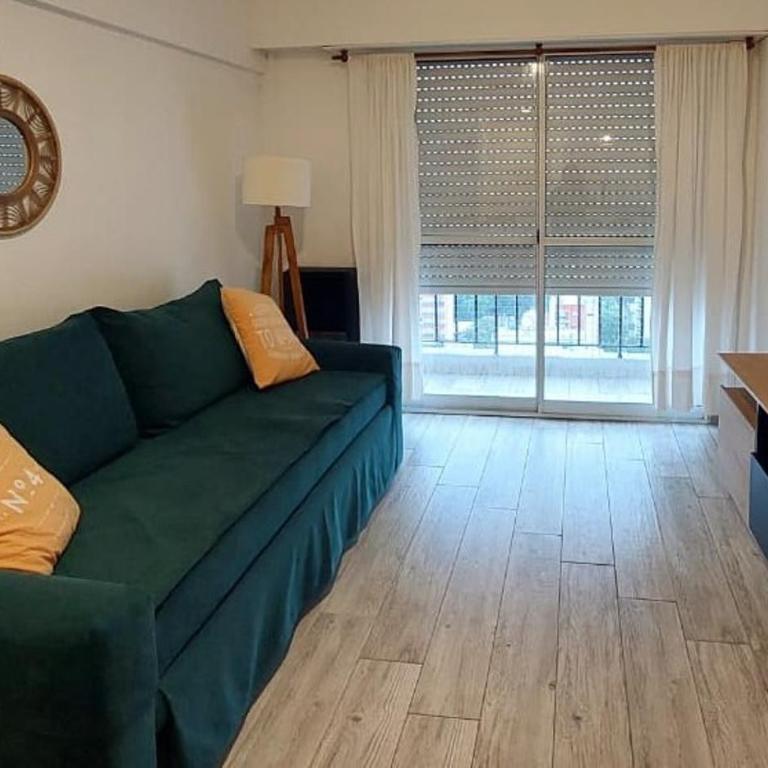 Departamento calle corrientes mar del plata con cochera - Apartamento de 1 dormitorio - 1