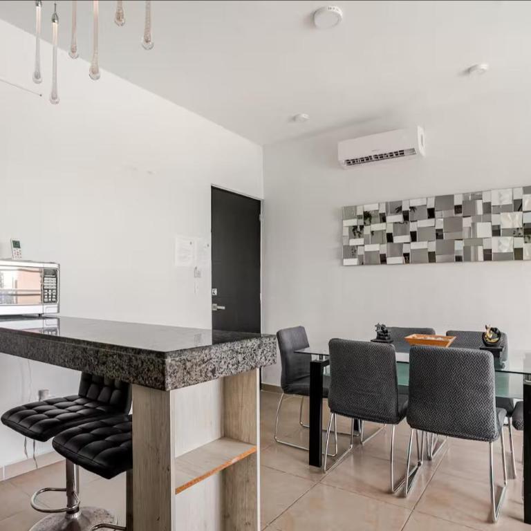 departamento con laguna artificial - Two-Bedroom Apartment - 68
