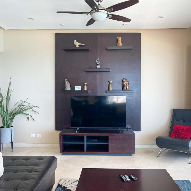 Oceanfront 2BR Condo with Sea Views #1101 - Apartamento - 8