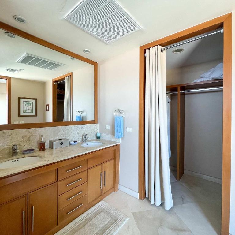 Oceanfront 2BR Condo with Sea Views #1101 - Apartamento - 25