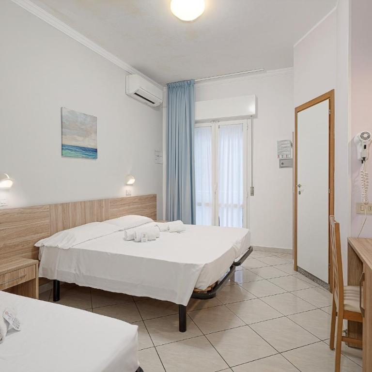 Hotel Blue Ribbon - Camera Tripla con Balcone - 7