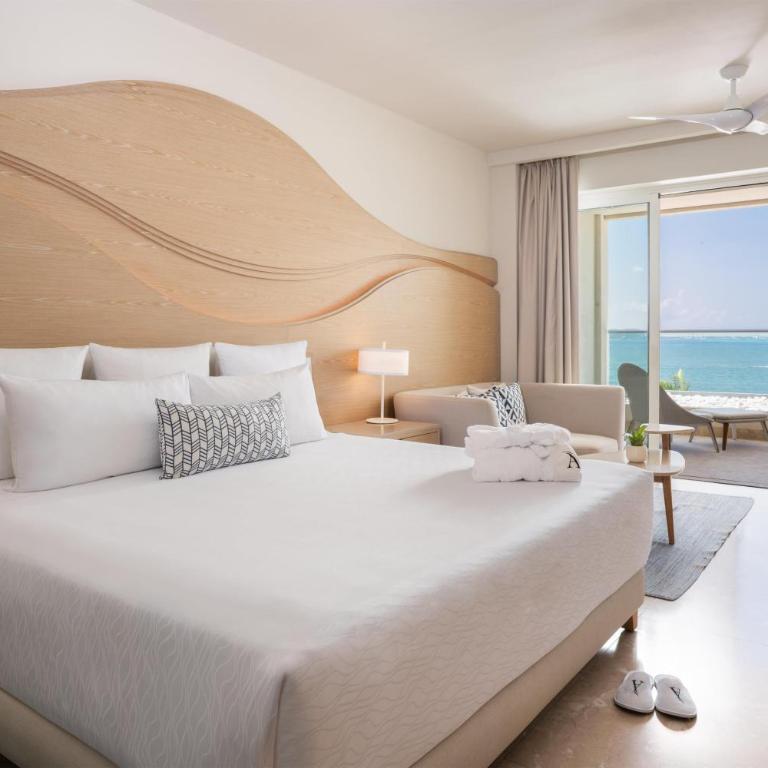 Amare Cancun Adults Only All-Inclusive Resort, Curio Hilton - Junior King Suite with One King Bed and Ocean Front View - 1