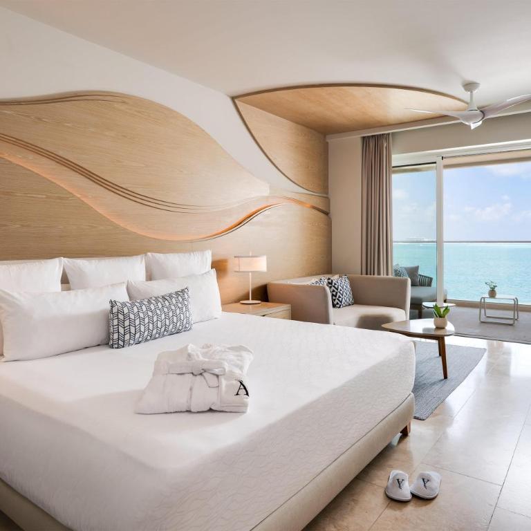 Amare Cancun Adults Only All-Inclusive Resort, Curio Hilton - The One Club - Junior King Suite with Ocean Front View - 2