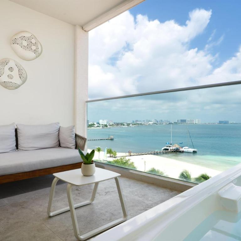 Amare Cancun Adults Only All-Inclusive Resort, Curio Hilton - The One Club - Junior Suite with Two Double Beds and Ocean Front View - 3