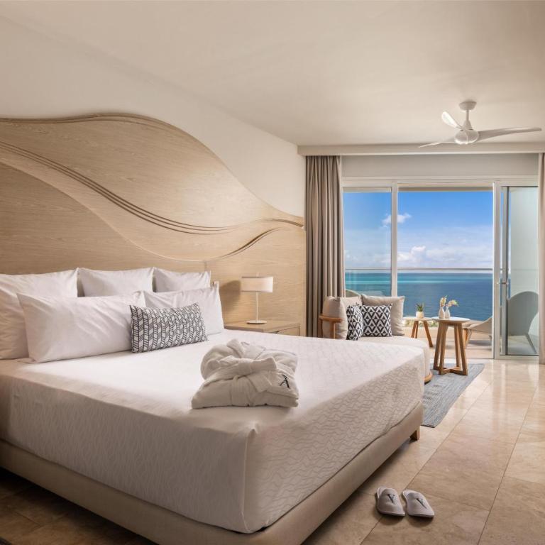 Amare Cancun Adults Only All-Inclusive Resort, Curio Hilton - Junior King Suite with One King Bed and Ocean View - 3