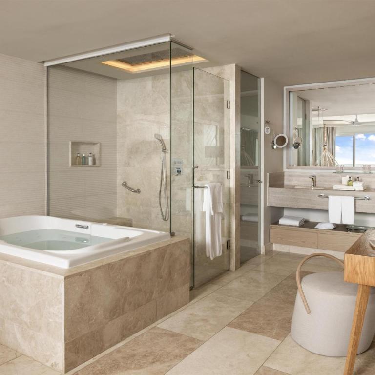 Amare Cancun Adults Only All-Inclusive Resort, Curio Hilton - The One - Master King Suite with Ocean Front View - 3