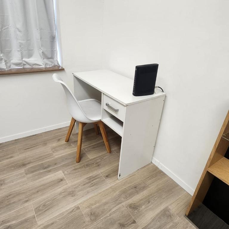 Primero piso luminoso calido comodo y bien ubicado - Apartamento de 1 dormitorio - 7