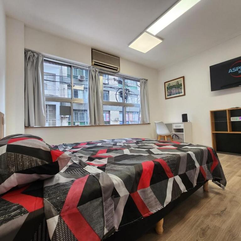 Primero piso luminoso calido comodo y bien ubicado - Apartamento de 1 dormitorio - 1