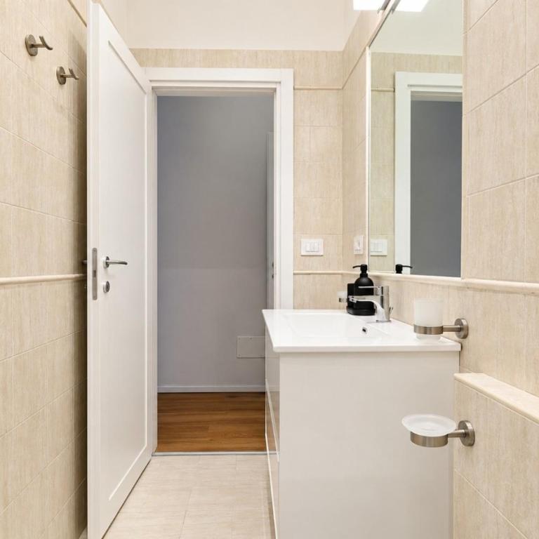 Central near Vatican by NDP rent - Four-Bedroom Luxury Apartment - 19