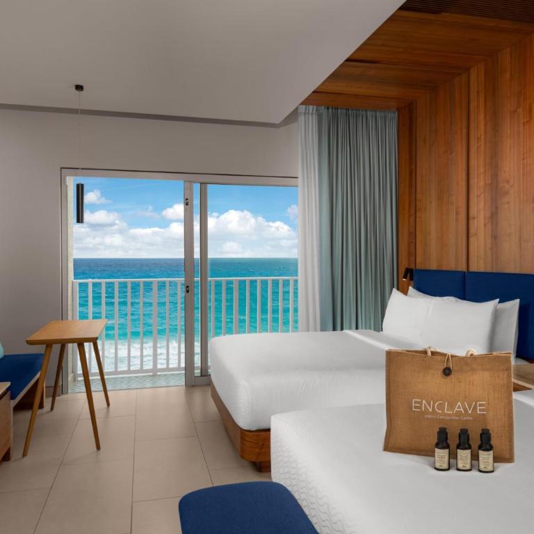 Hilton Cancun Mar Caribe All-Inclusive Resort - Habitación Enclave frente a la playa con balcón - 2 camas grandes - 1