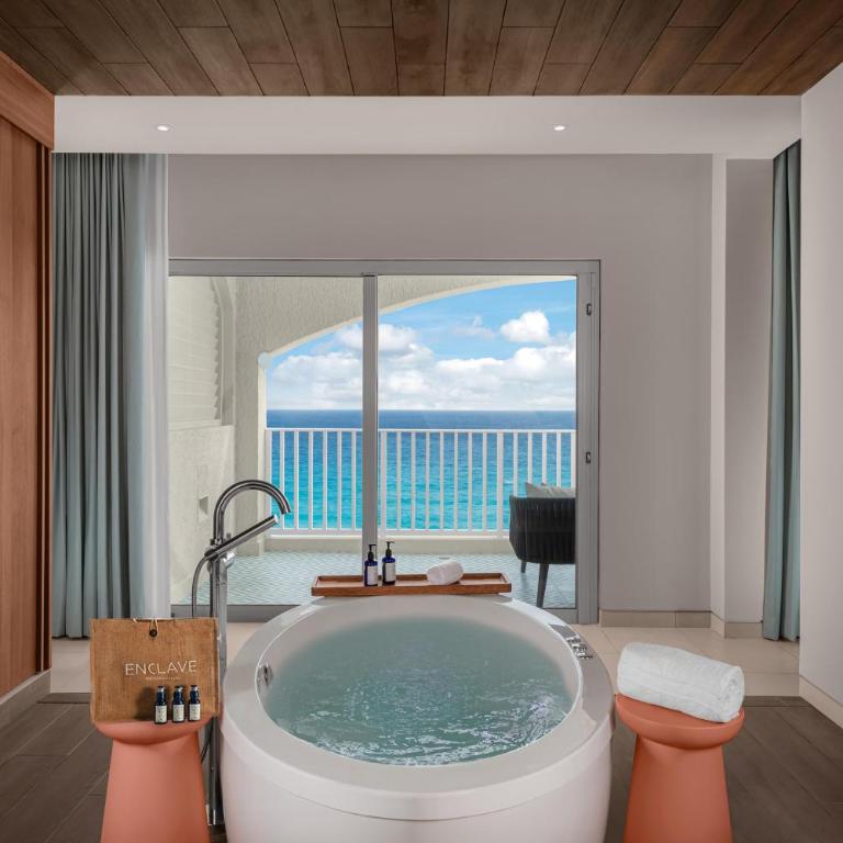 Hilton Cancun Mar Caribe All-Inclusive Resort - Suite Enclave Luna de Miel - Cama extragrande - 3