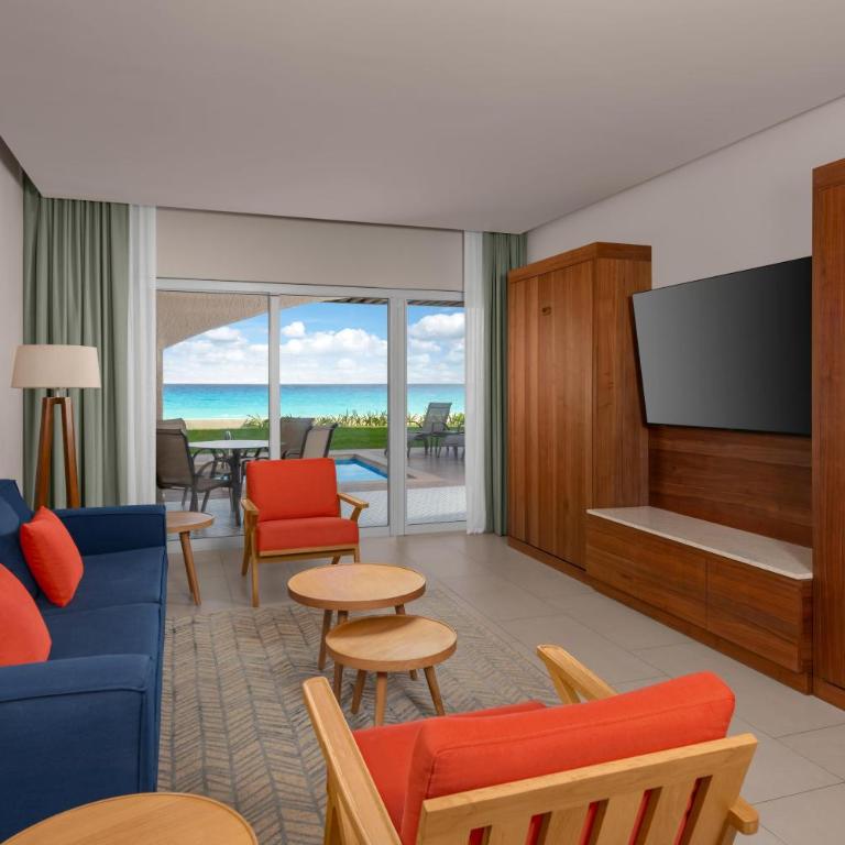 Hilton Cancun Mar Caribe All-Inclusive Resort - Habitación Enclave frente a la playa - 2 camas extragrandes Murphy - 4