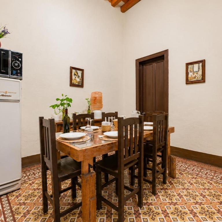 Departamento #6 frente al Zócalo de Puebla en casona del siglo XVI - Apartamento de 2 dormitorios - 2