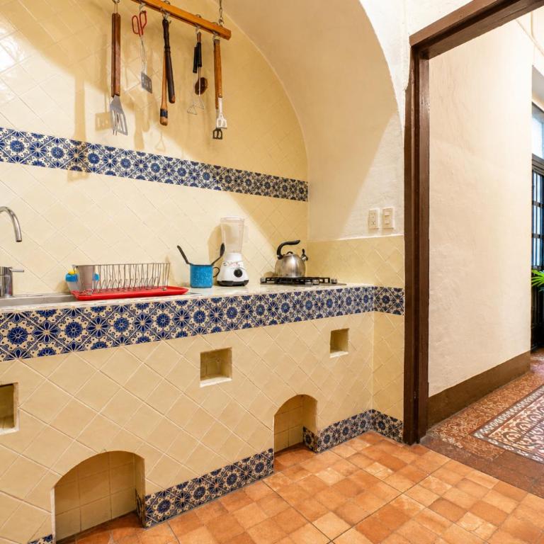 Departamento #6 frente al Zócalo de Puebla en casona del siglo XVI - Apartamento de 2 dormitorios - 15