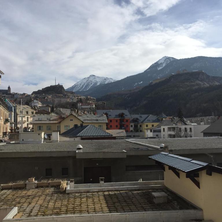 Hôtel Mont-Brison - Chambre Lits Jumeaux avec Douche - 13