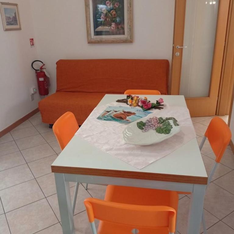Dina/Viel - Two-Bedroom Apartment - 15