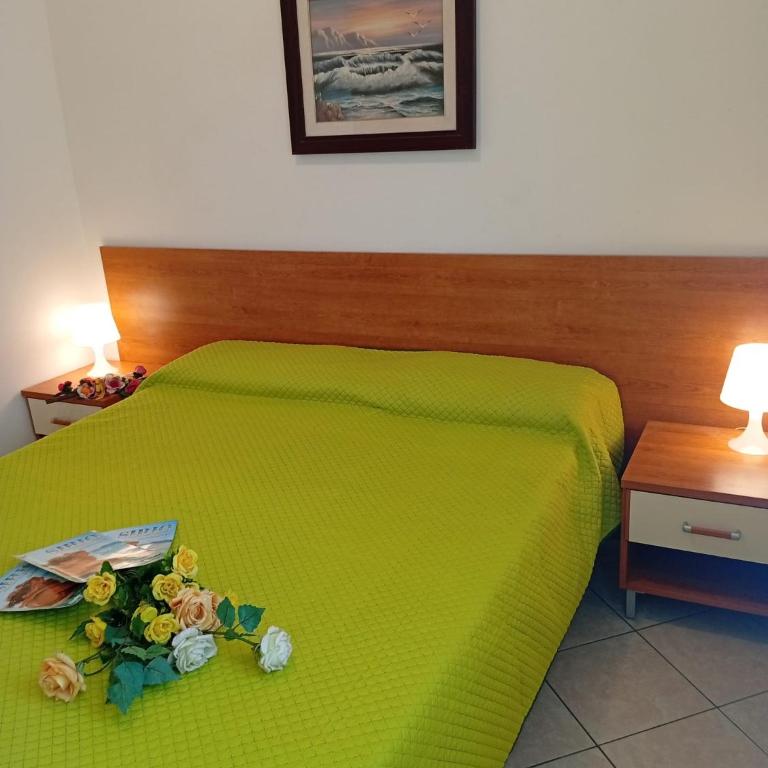 Dina/Viel - Two-Bedroom Apartment - 12