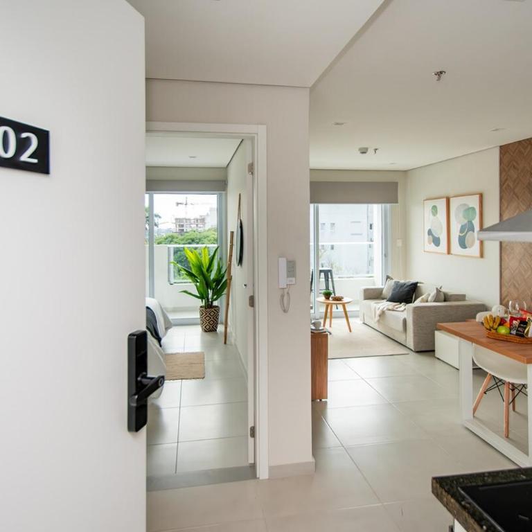 Chic Urban Flat walk to Malls with Pool and Gym - Apartamento - 9