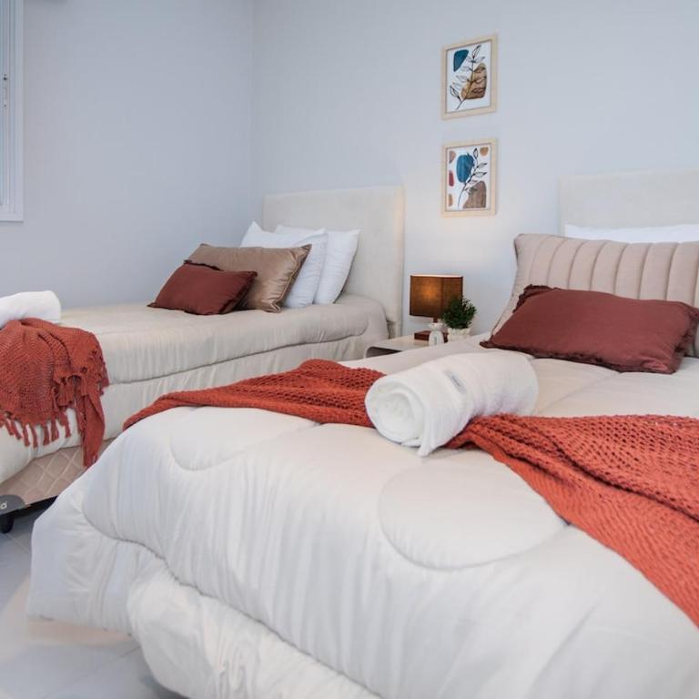 Stylish Two BR Prime Area Balcony Pool and Gym - Apartamento - 7