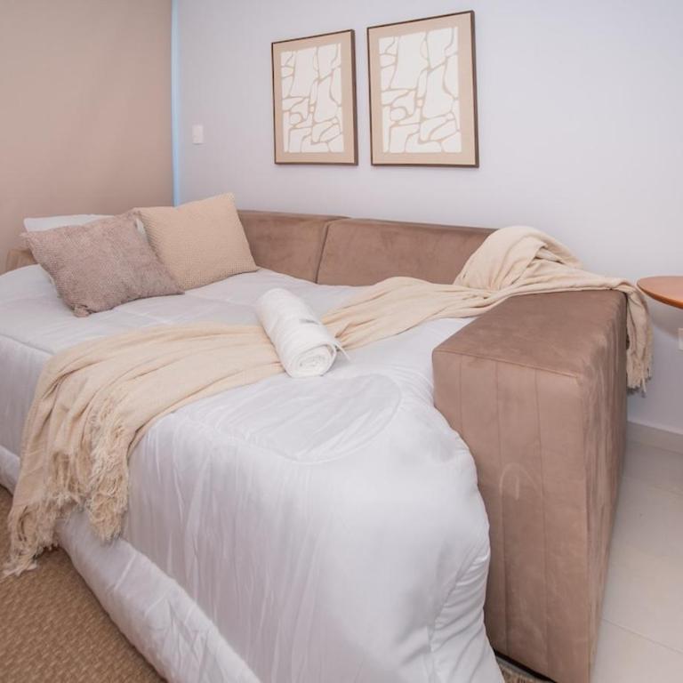 Stylish Two BR Prime Area Balcony Pool and Gym - Apartamento - 14
