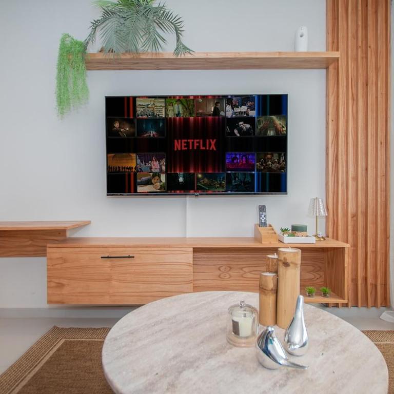 Business Apt with City Views in a Great Location - Apartamento - 12