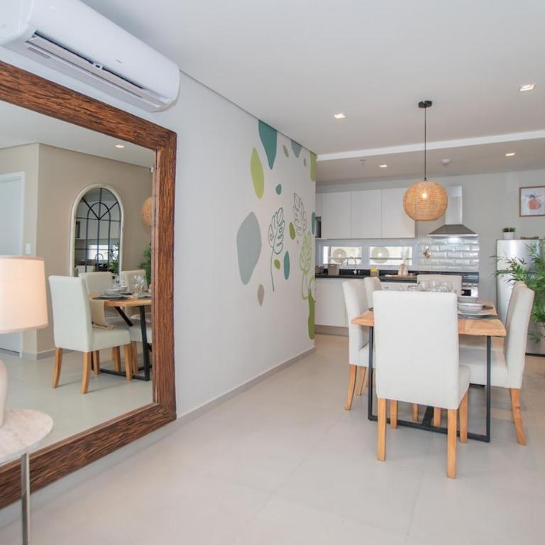 Business Apt with City Views in a Great Location - Apartamento - 21